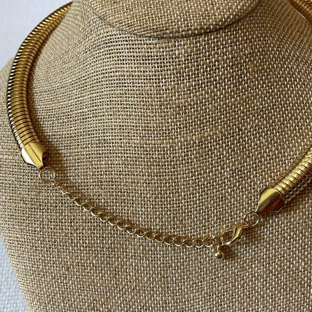 Goldtone necklace - Picture 3 of 3